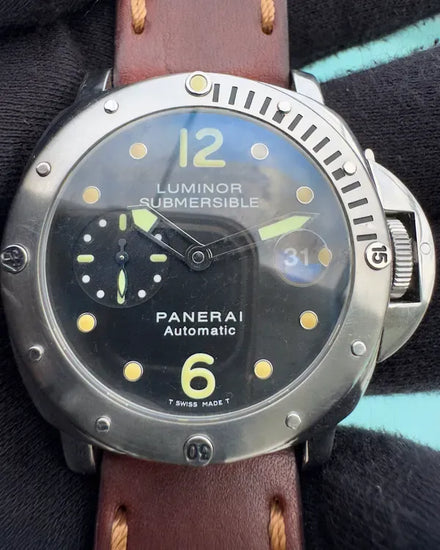 2008 Panerai Submersible 44MM Black Dial Aftermarket Leather Strap (PAM00024)