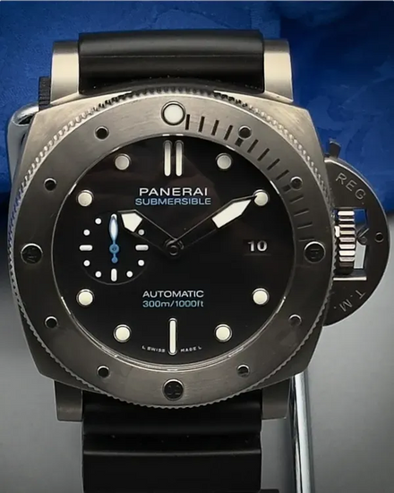 2020 Panerai Submersible Luminor 1950 47MM Black Dial Rubber Strap (PAM01305)