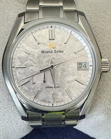 2025 Grand Seiko Heritage Collection "Shunbun" 40MM Pink Dial Titanium Bracelet (SBGA413G)