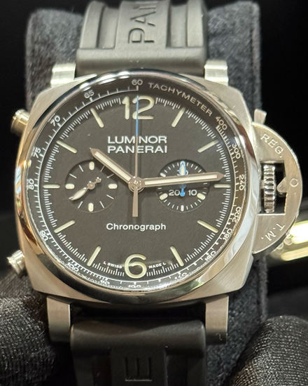 2022 Panerai Luminor Flyback Chronograph 44MM Black Dial Rubber Strap (PAM01109)