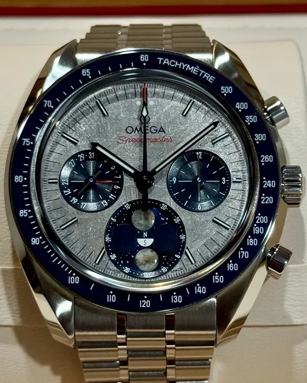 Omega Speedmaster Professional Moonwatch (304.30.43.52.06.001)