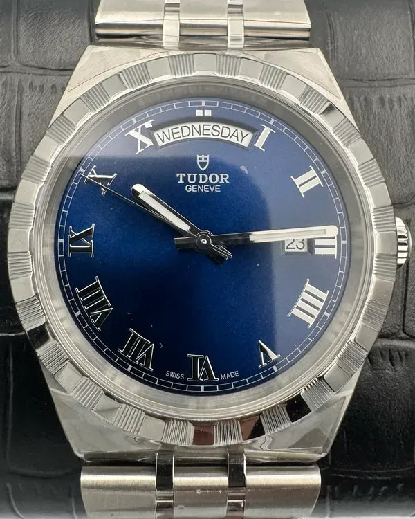 Tudor Royal (28600)