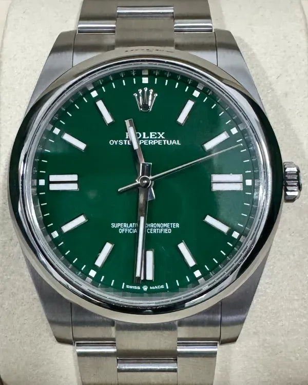 Rolex Oyster Perpetual (124300)