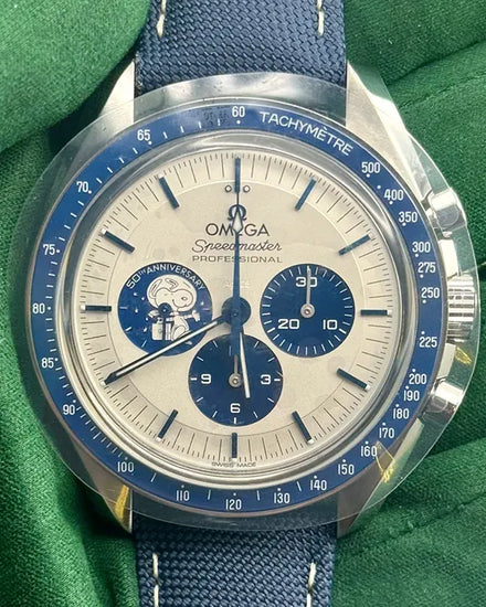 2025 Omega Speedmaster Anniversary Series "Silver Snoopy Award" 42MM Silver Dial Textile Strap (310.32.42.50.02.001)