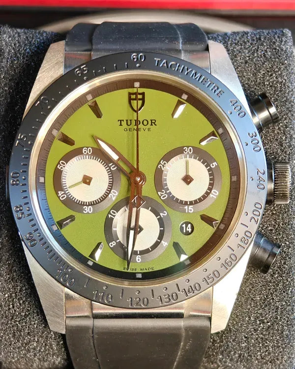 2020 Tudor Fastrider Chronograph 42MM Green Dial Rubber Strap (42010N)