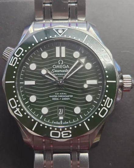 2023 Omega Seamaster Diver 300M "Seaweed" 42MM Green Dial Steel Bracelet (210.30.42.20.10.001)