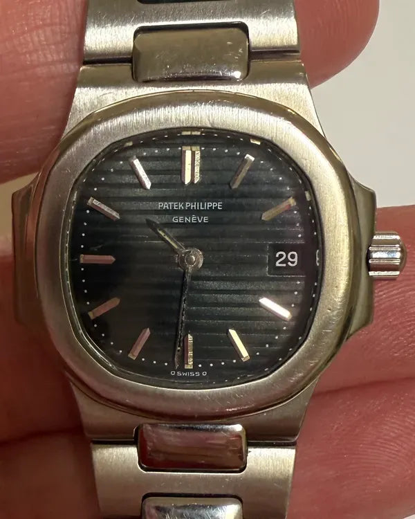 Patek Philippe Nautilus 27MM Quartz Blue Dial Steel Bracelet (4700/001)