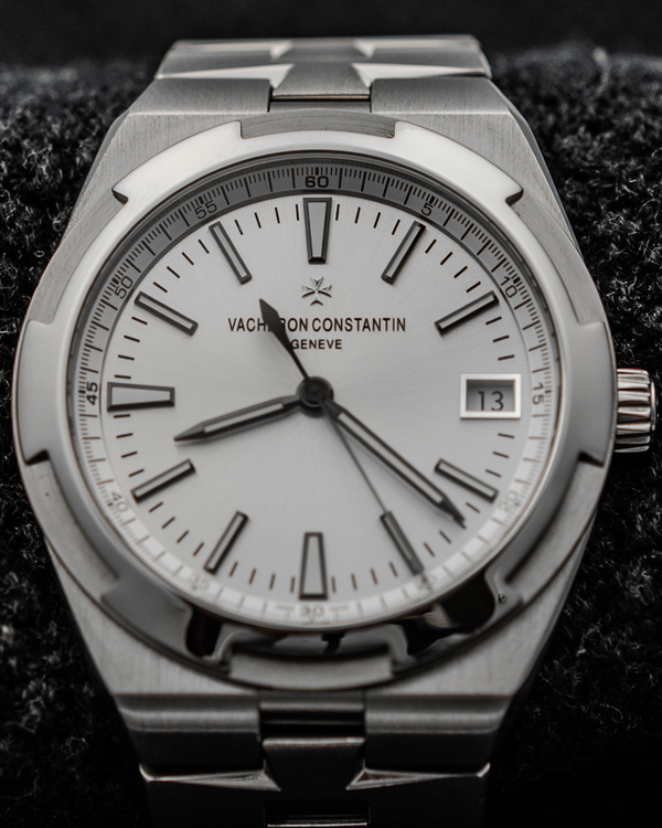 2018 Vacheron Constantin Overseas 41MM Silver Dial Steel Bracelet (4500V/110A-B126)