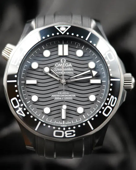 2024 Omega Seamaster Diver 300M Ceramic 43.5MM Black Dial Rubber Strap (210.92.44.20.01.001)