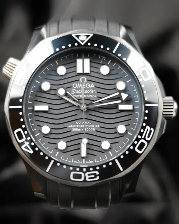2024 Omega Seamaster Diver 300M 43.5MM Black Dial Rubber Strap (210.92.44.20.01.001)