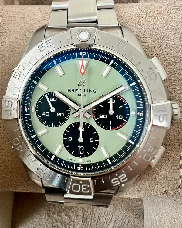 Breitling Avenger B01 Chronograph 44MM Green Dial Steel Bracelet (AB0147101L1A1)