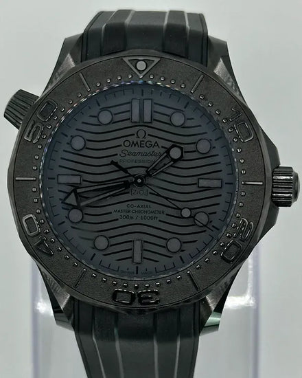 2021 Omega Seamaster Diver 300M "Black Black" 43.5MM Black Dial Rubber Strap (210.92.44.20.01.003)