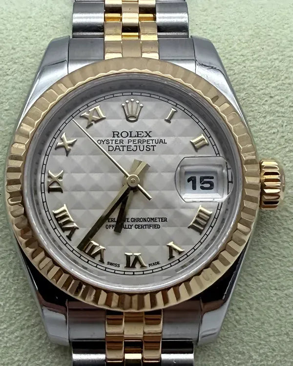 2007 Rolex Lady-Datejust 26MM White "Pyramid" Dial Two-Tone Super Jubilee Bracelet (179173)