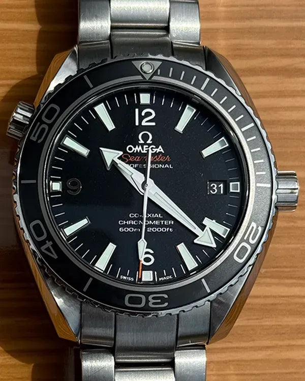2013 Omega Seamaster Planet Ocean 600M 42MM Black Dial Steel Bracelet (232.30.42.21.01.001)