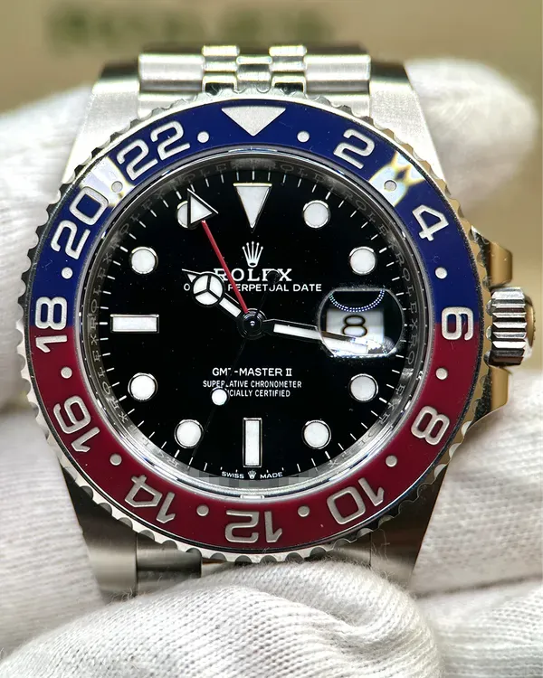 (Diego working) Rolex GMT-Master II (126710BLRO)