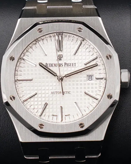Audemars Piguet Royal Oak 41MM Silver Dial Steel Bracelet (15400ST.OO.1220ST.02)