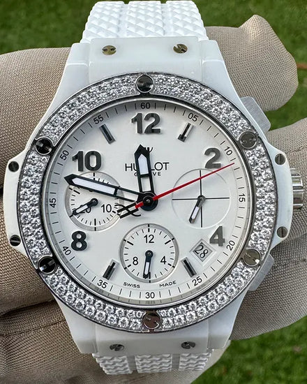 Hublot Big Bang "Aspen" 41MM White Dial Rubber Strap (342.CL.230.RW.114)
