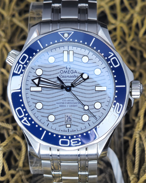 Omega Seamaster 300 (210.30.42.20.06.001)