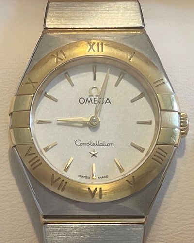 No Reserve - 2023 Omega Constellation Manhattan 25MM Quartz Silver Dial Two-Tone Bracelet (131.20.25.60.02.002)