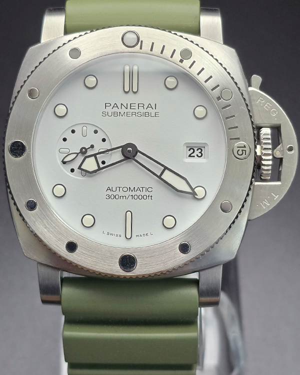 2022 Panerai Submersible Quaranta Quattro Bianco 44MM White Dial Rubber Strap (PAM01226)