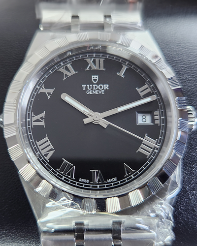 No Reserve - 2024 Tudor Royal 38MM Black Dial Steel Bracelet (M28500)