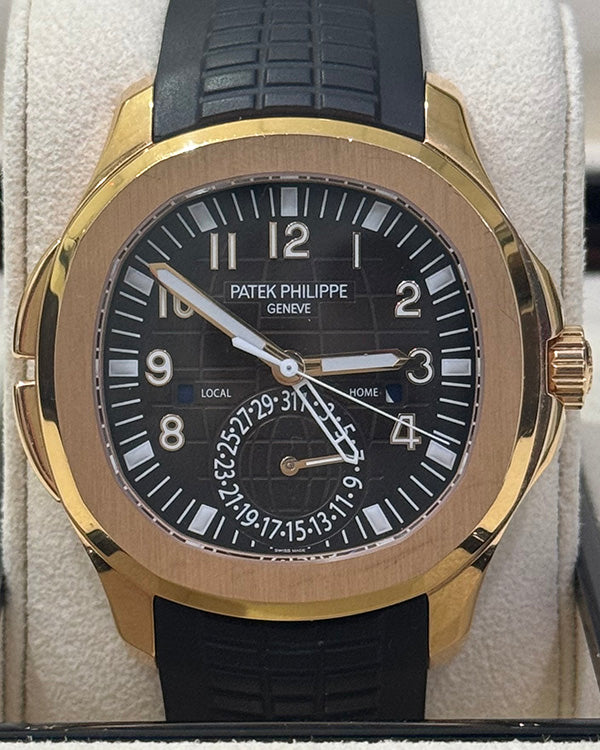 2018 Patek Philippe Aquanaut  40.8MM Black Dial Rubber Strap (5164R-001)