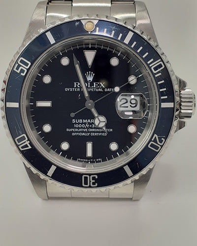 1997 Rolex Submariner  Date 40MM Black Dial Oyster Bracelet (16610)