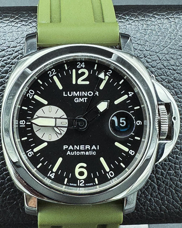 Panerai Luminor GMT Automatic 44MM Black Dial Aftermarket Rubber Strap (PAM00088)