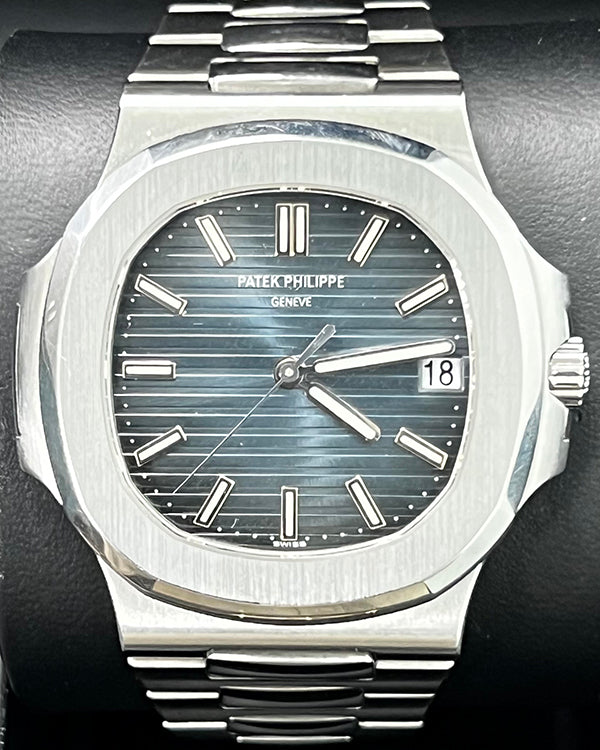 Patek Philippe Nautilus 40MM Blue Dial Steel Bracelet (5711/1A-010)