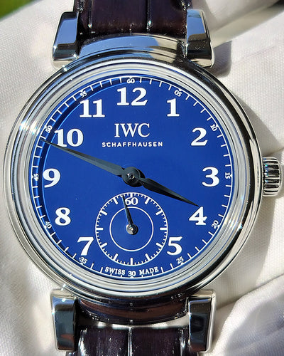 2024 IWC Schaffhausen Da Vinci Automatic 40.4MM Blue Dial Leather Strapp (IW358102)