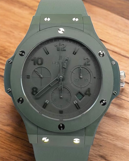 2021 Hublot Big Bang L.E. 44MM Green Dial Rubber Strap (301.GI.5290.RG)
