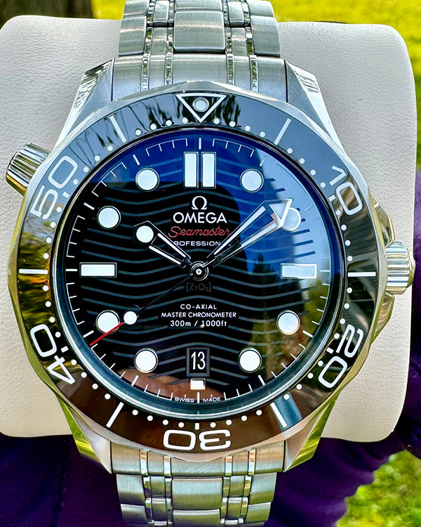 2022 Omega Seamaster Diver 300M 42MM Black Dial Steel Bracelet (210.30.42.20.01.001)