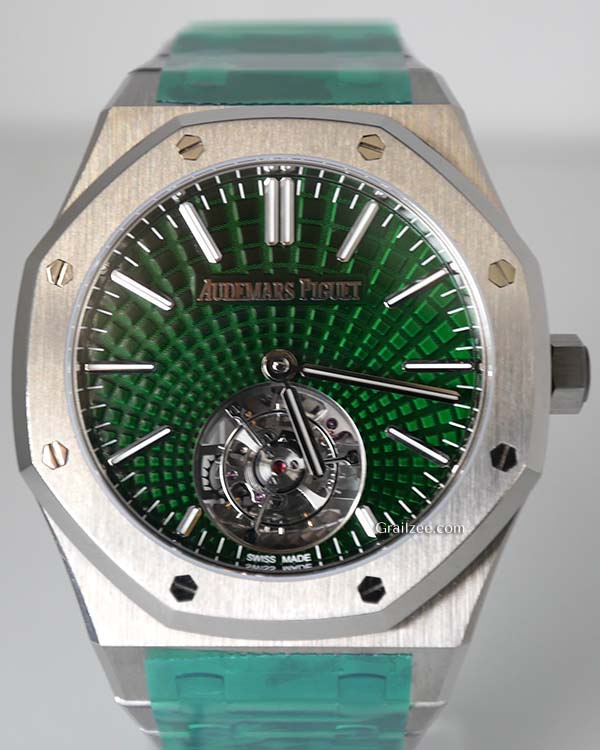 Audemars Piguet Royal Oak "Selfwinding Flying Tourbillon" 41MM Green Dial Titanium Bracelet (26534TI.OO.1220TI.01)