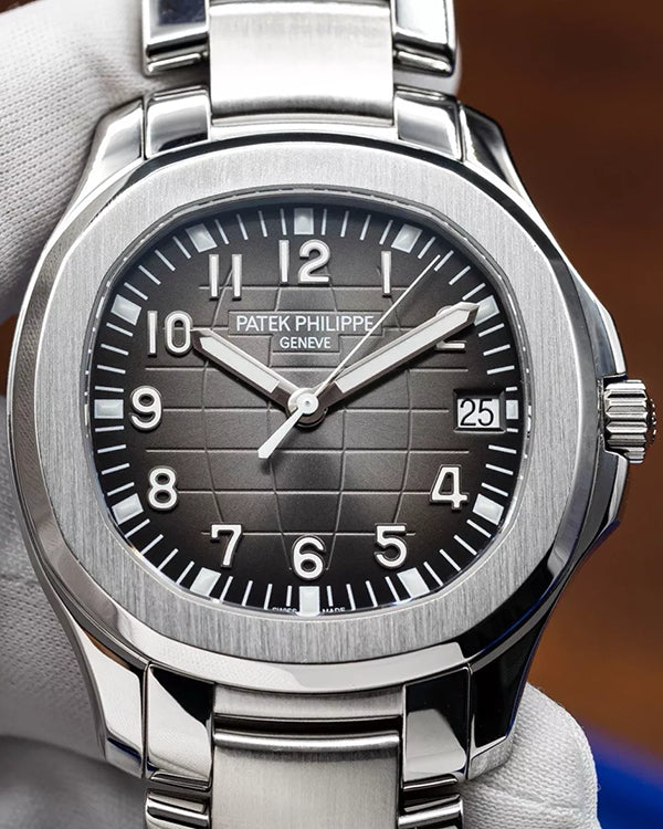 2021 Patek Philippe Aquanaut 40.8MM Black Dial Steel Bracelet (5167/1A)