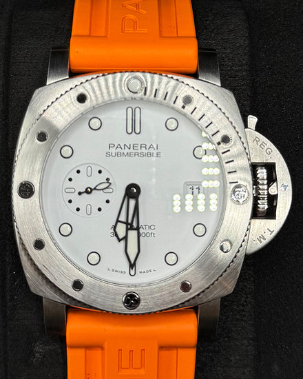 Panerai Submersible Quarantaquattro Bianco 44MM White Dial Rubber Strap (PAM01226)