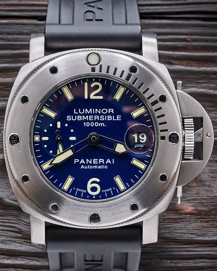 Panerai Submersible "La Bomba" L.E. 44MM Blue Dial Rubber Strap (PAM00087)