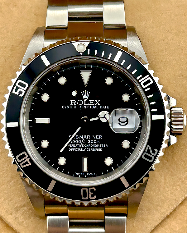 Rolex Submariner Date 40MM Black Dial Steel Bracelet (16610)