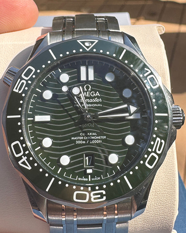 2024 Omega Seamaster Diver 300M 42MM "Seaweed" Green Dial Steel Bracelet (210.30.42.20.10.001)