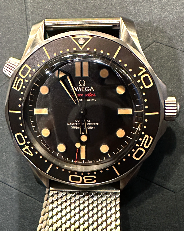 2022 Omega Seamaster Diver 300M 007 Edition "No Time To Die" 42MM Black Dial Titanium Bracelet (210.90.42.20.01.001)