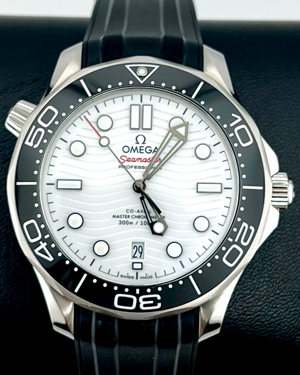 2023 Omega Seamaster Diver 300M 42MM White Dial Rubber Strap (210.32.42.20.04.001)