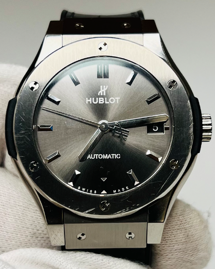 2021 Hublot Classic Fusion Racing 38MM Grey Dial Leather Strap (565.NX.7071.LR)