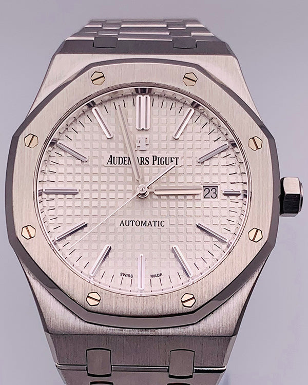 Audemars Piguet Royal Oak 41MM Silver Dial Steel Bracelet (15400ST.OO.1220ST.02)