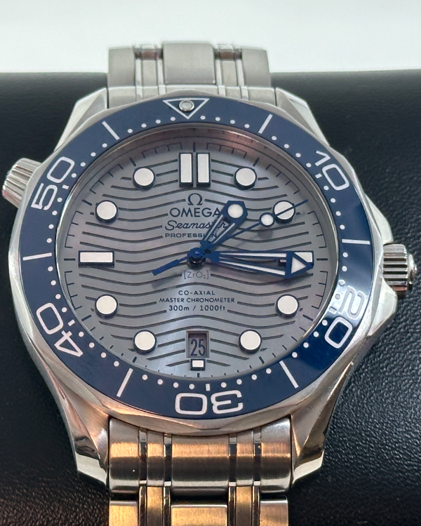 2020 Omega Seamaster Diver 300M 42MM Grey Dial Steel Bracelet (210.30.42.20.06.001)