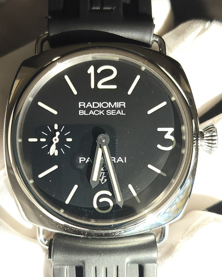 Panerai Radiomir Black Seal 45MM Black Dial Rubber Strap (PAM00380)