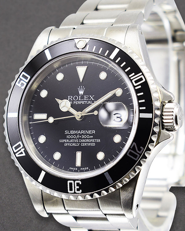 Rolex Submariner Date 40MM Black Dial Oyster Bracelet (16800)