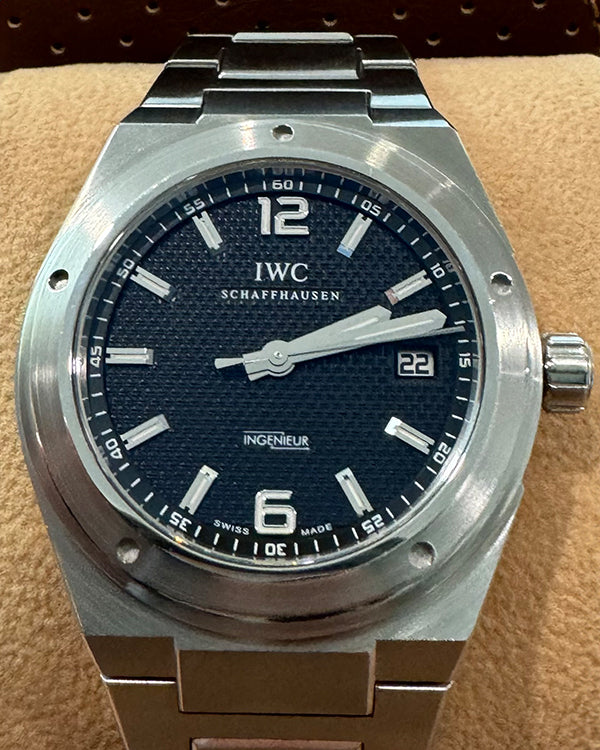 IWC Schaffhausen Ingenieur 42MM Black Dial Steel Bracelet (IW322701)