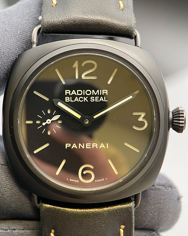 2009 Panerai Radiomir Black Seal 45MM Black Dial Leather Strap (PAM00292)