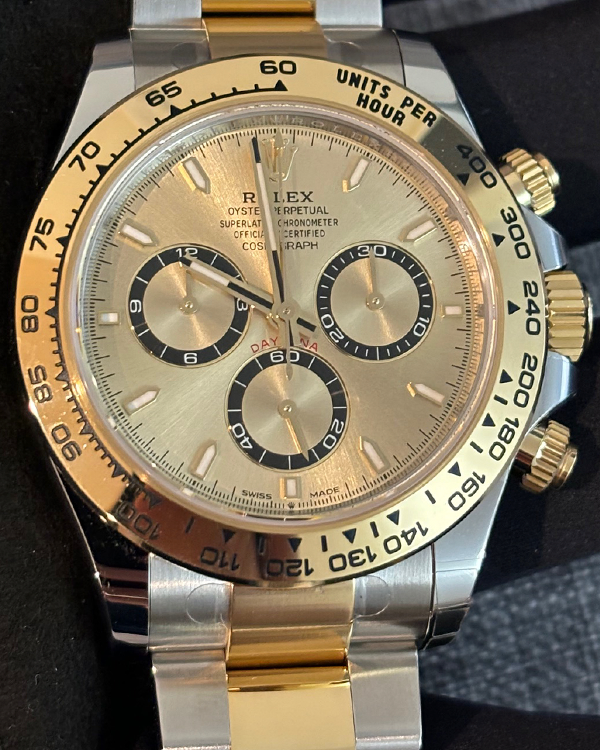 2024 Rolex Cosmograph Daytona 40MM Golden Dial Two-Tone Oyster Bracelet (126503)