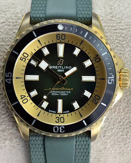 2023 Breitling Superocean 42MM Green Dial Rubber Strap (N17375201L1S1)