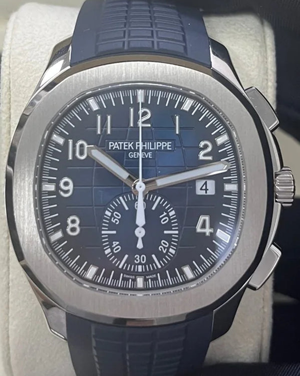 2021 Patek Philippe Aquanaut 42.2MM Blue Dial Rubber Strap (5968G-001)